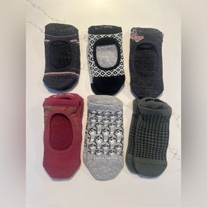 NWOT TAVI Grip socks bundle